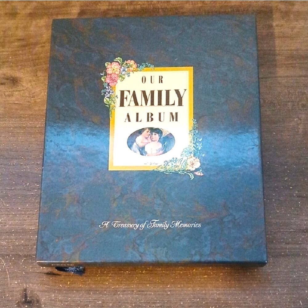 Vintage Our Family Album Family Tree 1993 Keepsake Book In Box - Picture 1 of 7